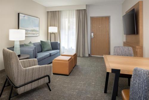 Embassy Suites Lexington - image 35