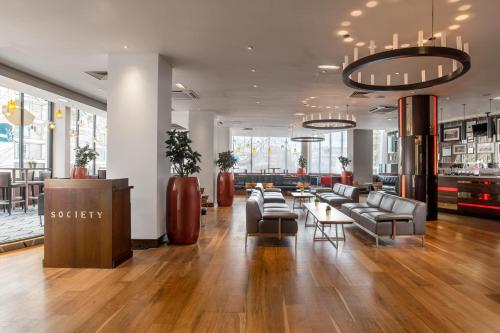 Restaurant, Hilton London Olympia in Earls Court