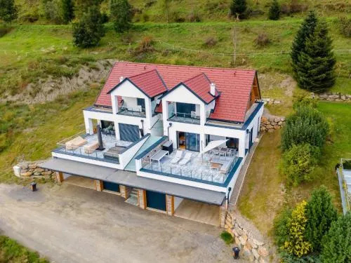 Doppellodge in Sankt Lorenzen ob Murau, Österreich