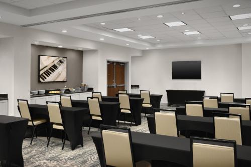 Hilton Garden Inn Macon/Mercer University - image 36