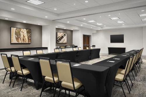 Hilton Garden Inn Macon/Mercer University - image 24