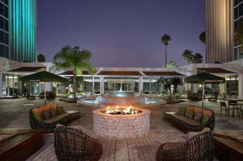 DoubleTree by Hilton at the Entrance to Universal Orlando - image 38