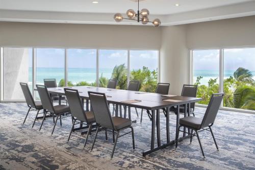 DoubleTree by Hilton Ocean Point Resort - North Miami Beach - image 37