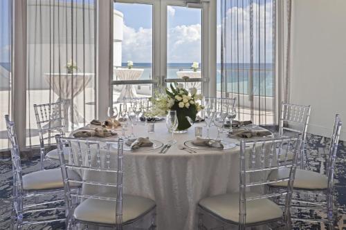 DoubleTree by Hilton Ocean Point Resort - North Miami Beach - image 33