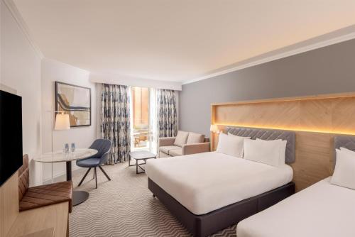 room detail thumbnail 1