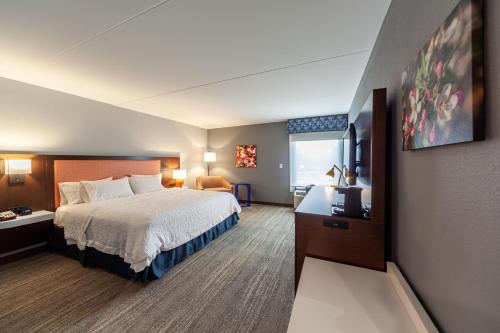 Hampton Inn Winchester - image 40