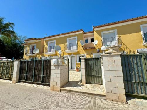 Casa moderna de 2 hab. con piscina en Els Poblets - ES-373-53