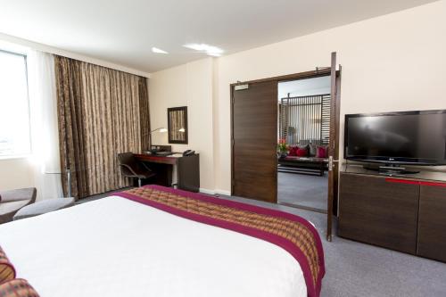 Hilton London Canary Wharf - image 10