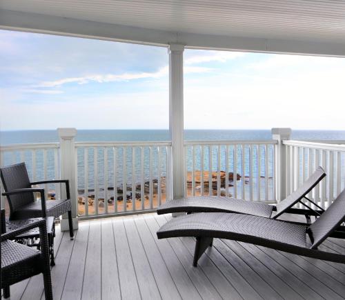 Madison Beach Hotel , Curio a Collection by Hilton - 전망