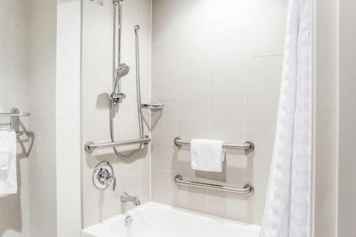 Doubletree by Hilton Pleasant Prairie Kenosha WI - image 40