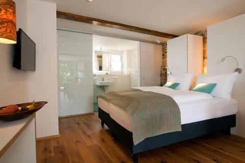 1463 Apartmenthaus - image 4