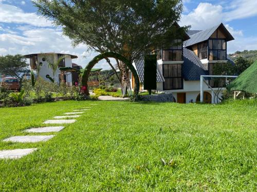 La Casa Bola Ecohotel in Guaillabamba