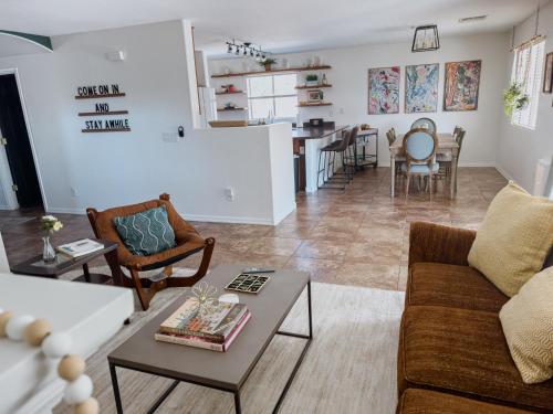 köök, Family Home: Game Room + Yard Near Spring Training in Peoria (AZ)