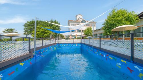 Exterior view, yeosu canada meo  village pet pension in Sora-myeon