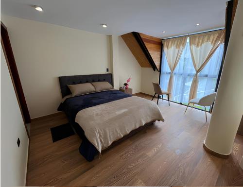 La Casa Bola Ecohotel in Guaillabamba