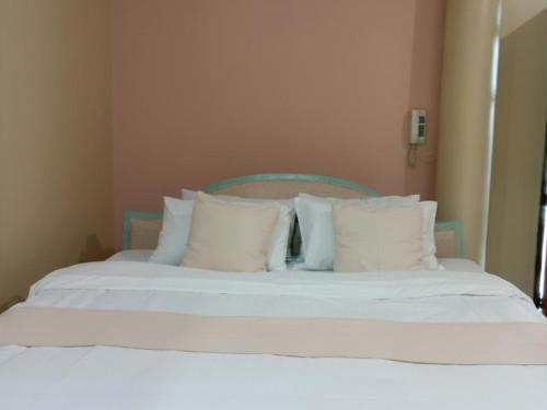 Verde Royale Resort – khách sạn tại Calasiao