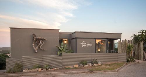 外部景觀, The House Quarters in 肯頓海