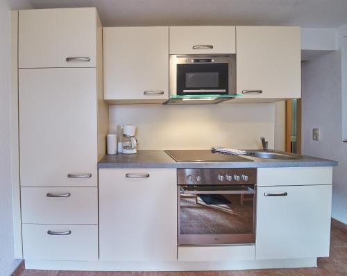 2 bedrooms, 2 beds