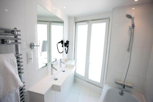 Hôtel Eiffel Turenne - image 12