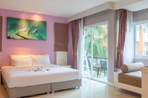 room detail thumbnail 1