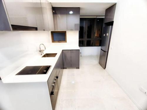 Master Bedroom in 3BR Shared Apt in Serangoon