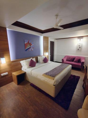 Westwood Riverside Garden Resort in Munnar