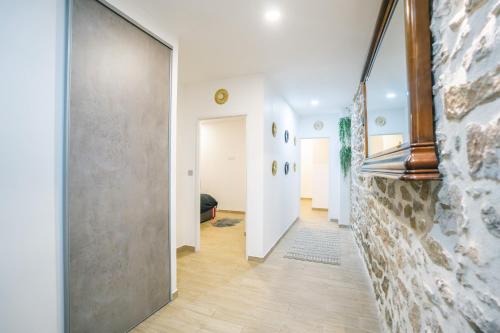 Iekārtas, 6 people 3 bedrooms Comfort and tranquility in Puicheric