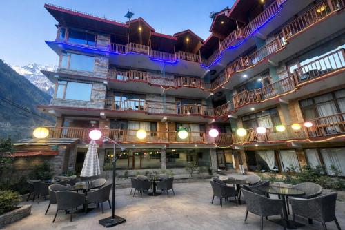Hotel The Himalayan Riverside - Most Awarded Property of Manali 2025-26 in Gadherni