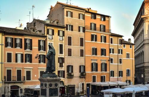 Campo de' Fiori Brand New Apartment - image 3