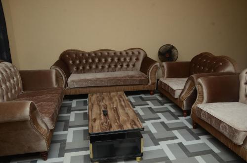 Besta Apartments in อะคูร์