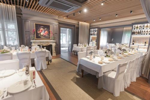 ห้องจัดเลี้ยง, Hotel Artaza in เคตโช