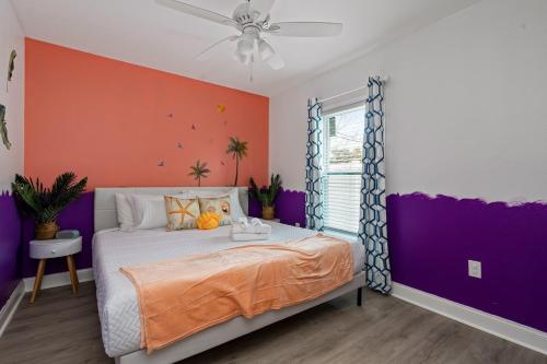 Family Friendly Oasis 5 Min to Indian Shores Beach Heated Pool & Game Room in Seminole (FL)