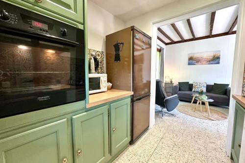 virtuve, Parenthèse nature Maison cosy Proche golf & plages (Parenthese nature Maison cosy Proche golf & plages) in Nampont