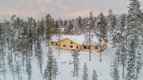 Sallainen Panvillage - Sålla