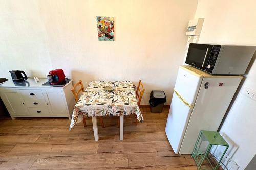 25m Studio near Station & Jardin des Plantes - image 2