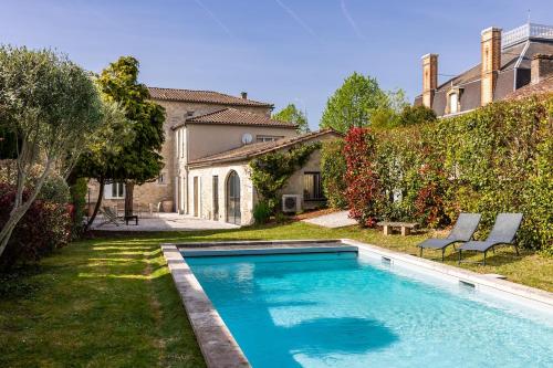 Maison de charme avec piscine au cœur de Duras 8 voyageurs gîte à louer Saint-Pierre-sur-Dropt