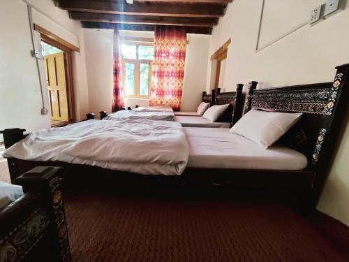 Hunza Backpackers Inn in Karimabad