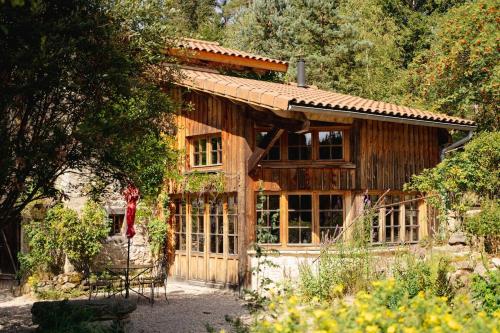 Le Moulin de Basile in Chambon-sur-Dolore