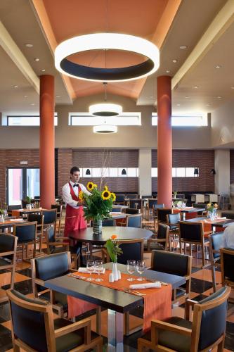 레스토랑, 아폴로니온 아스테리아스 리조트 앤 스파 (Apollonion Asterias Resort and Spa) in 케팔로니아