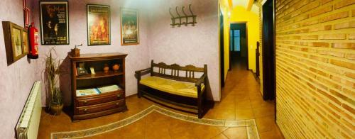 Előcsarnok, Cases Tonet 3 in Forcall