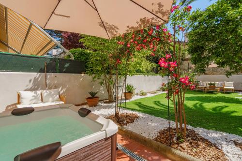 Urban Zen Garden- Entire house with 5 suites