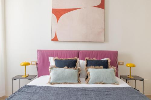 Cozy Appartment by Spanish Steps - Tap to explore photos