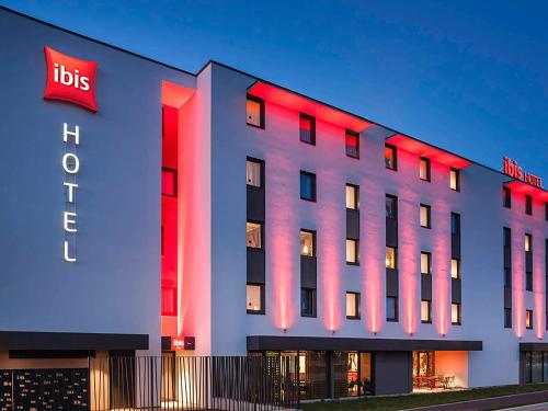 ibis Sens - main image