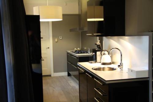 City Center Apartments Short & Long Stay Deals Almelo in Алмело
