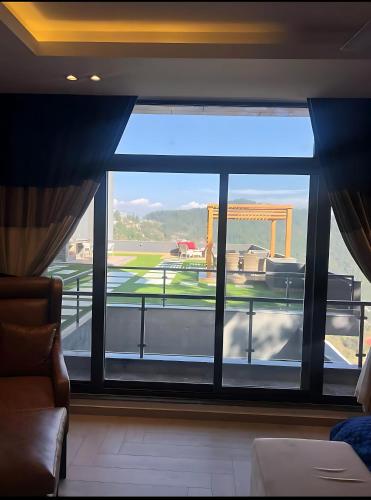 Ultra Luxury Boutique Apartment - Murree - image 13