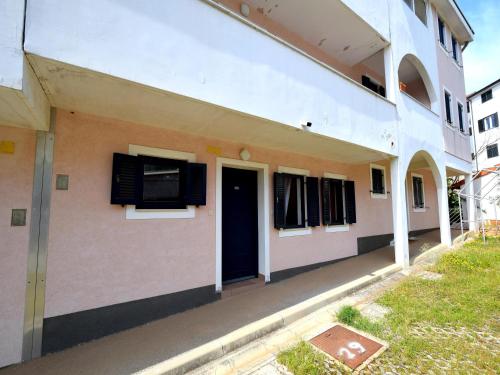 Entrada, Apartment Oresic in Malinska