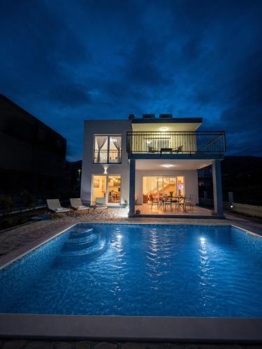 Villa Fidelissima – khách sạn tại Kastel Gomilica