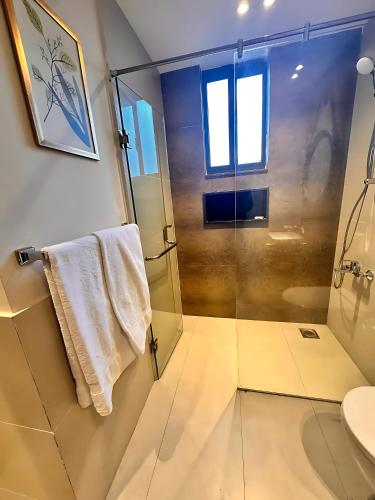 Ultra Luxury Boutique Apartment - Murree - image 9