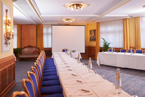 Romantik Hotel Goldener Karpfen - image 12