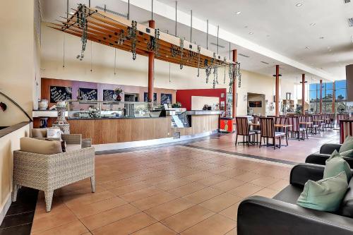 Étterem, New Terry Hotel and Golf Resort in Wirrina Cove